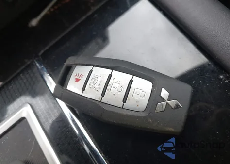 2022 Mitsubishi Outlander Black Edition S-Awc/Se 2.5 S-Awc/Se Launch Edition S-Awc z USA, uszkodzony, nr VIN JA4J4UA88NZ070802